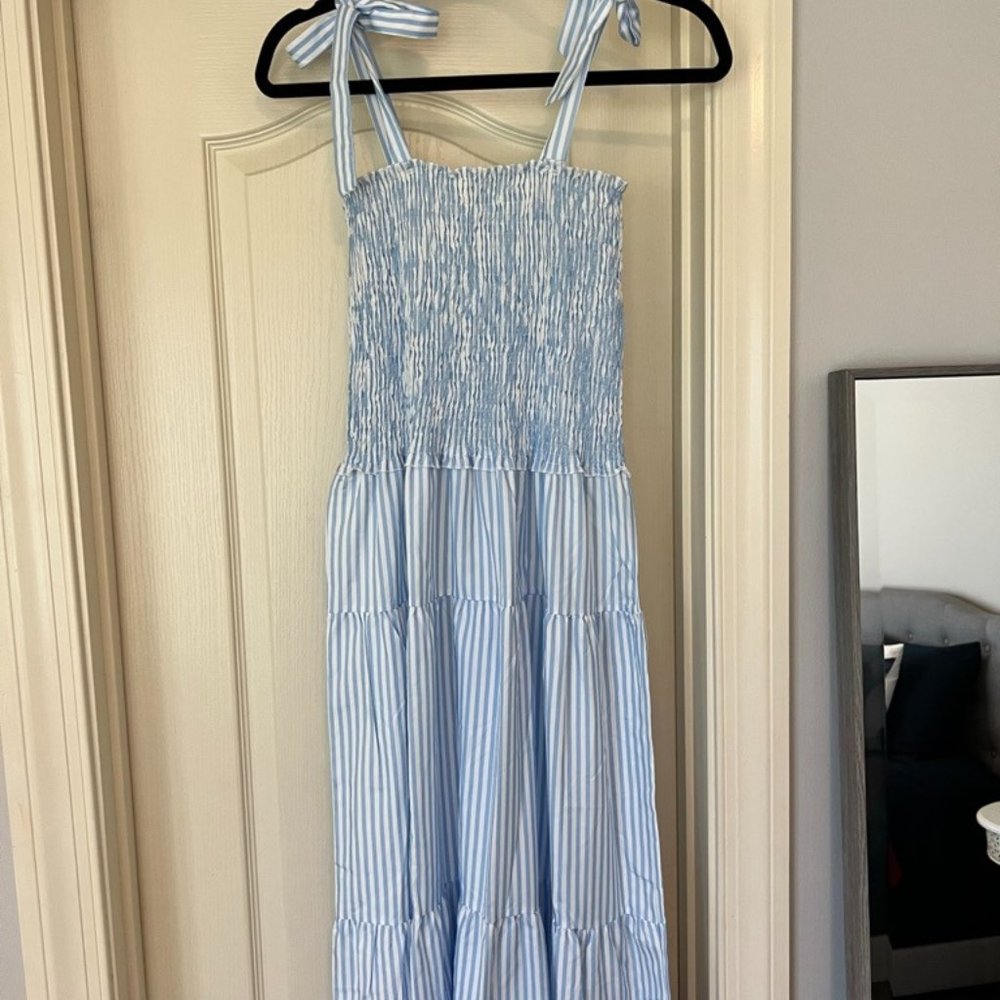 NWOT Blue and white striped midi dress, sz M